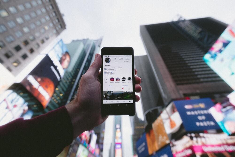 réseaux sociaux partage communauté web2